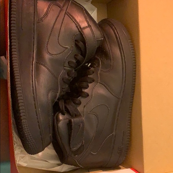 Shoes - Nike Air Force